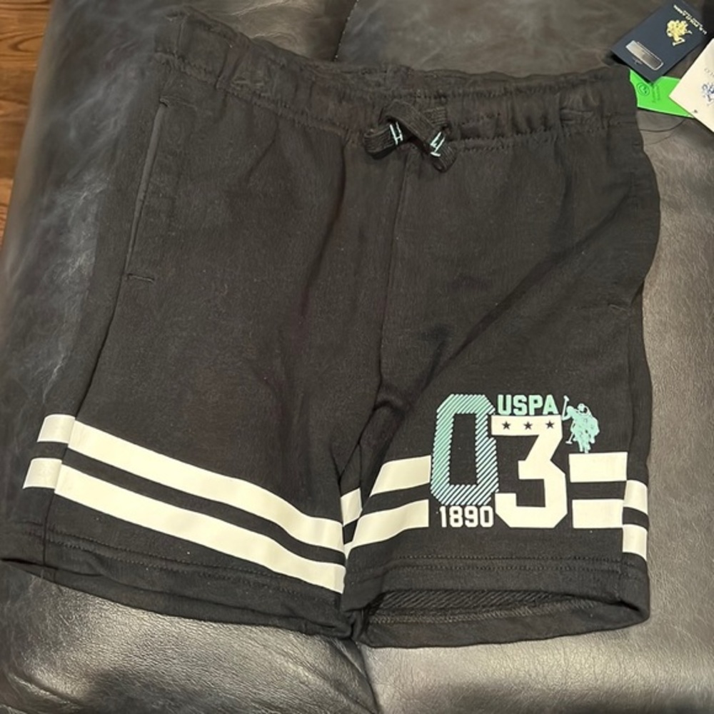 Boys shorts. US Polo with hem print. Size 8